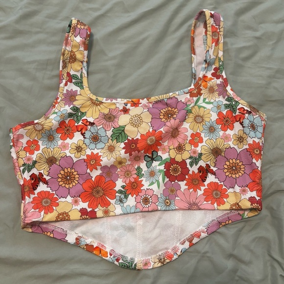 Crop Top - Picture 2 of 3